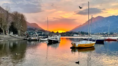 Река, вподающая в озеро Комо. Гора Сан Гратто. - Picture of Del Lago,  Bellano - Tripadvisor