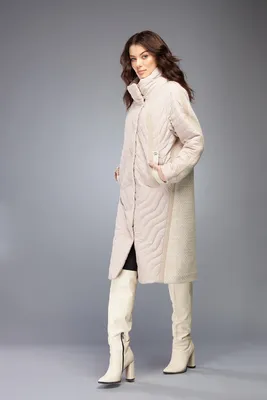 Комбинированное пальто из экомеха Эм-47, женская модель цвет бежевый -  купить по цене 19 000 ₽ в Омске | МЕХАPLAZA