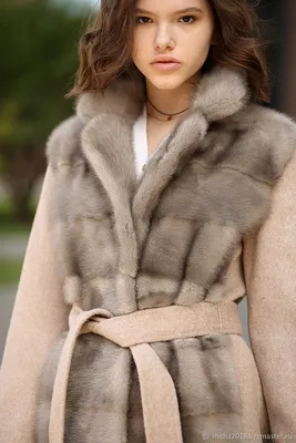 Модное длинное пальто с капюшоном из норки Paolo Mоretti