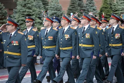 Парадная форма младшего состава | Warspot.ru