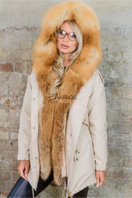 Женская парка с натуральным мехом PARKA BENGAL CREAM FOX — купить по цене  37 900 руб. ◈ Интернет магазин ViviMilano