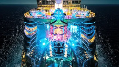 Symphony of the Seas — огромный развлекательный паром, который курсирует  между странами | Новое Турне | Дзен