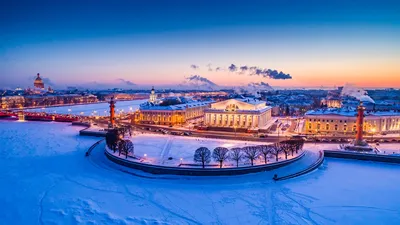 Старая Москва и Санкт-Петербург - Городской пейзаж. Интернет магазин.  Виртуальная багетная мастерская. Картинная галерея. Живопись маслом. Печать  на холсте. Уникальные изображения. Изготовления рам на заказ. Подбор  багета. Акварель, графика, натюрморты ...