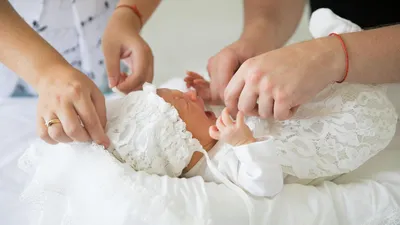 Как правильно пеленать новорожденного ребенка: пошаговая инструкция