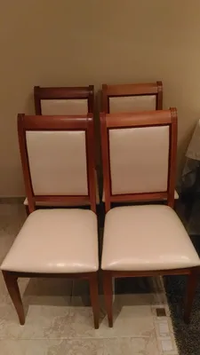 Перетяжка стульев экокожей в СПб на дому и в мастерской, недорого.  Доступные цены