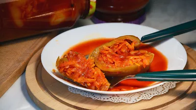 Перец, фаршированный спагетти |