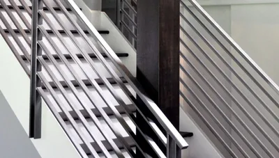Перила металлические для лестницы ПМДЛ-015 - купить от 4860 руб. в  Долгопрудном по низкой цене от производителя