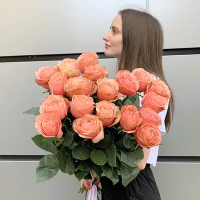 Букет из роз «Букет из 25 персиковых роз» - купить с доставкой в Копейске
