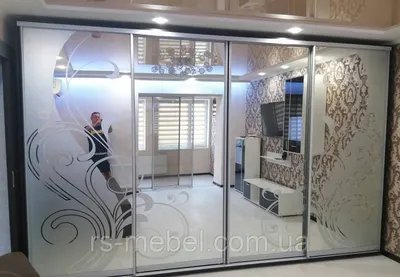 Встроенный шкаф купе в гостиную / стекло Lacobel с бронзовым зеркалом:  продажа, цена в Запорожье. Шкафы купе от \"KOMANDOR\" - 745340387