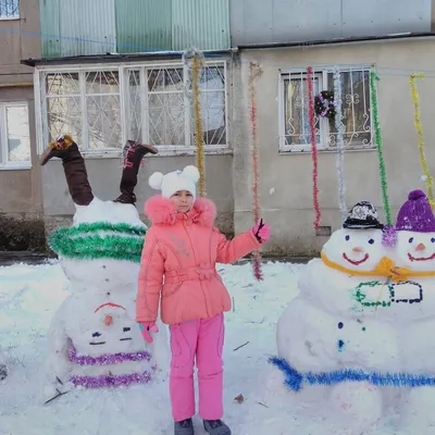 Петух из снега, наполненный волшебством, ждет вас - jpg формат