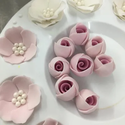 Роза из мастики/Sugar Rose Flower Tutorial/ ارتفع معجون السكر Tutorial de  flor de rosa de azúcar - YouTube