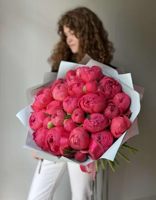 Букет «Пионы Корал Шарм» - заказать и купить за 10 890 ₽ с доставкой в  Москве - партнер «Aloha Flowers»