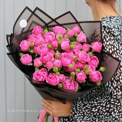 Пионовидные розы в коробке Мансфилд Парк | доставка по Москве и области