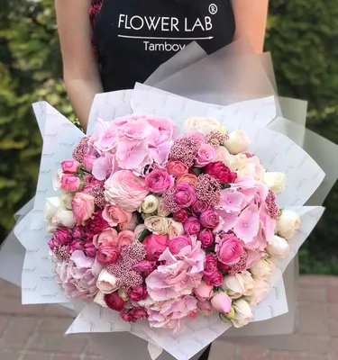 Цветы живые Пионы розовые 15 штук