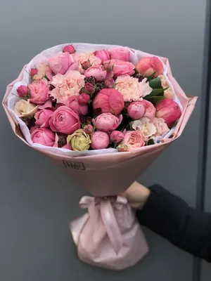 Купить букет из пионов и роз в Томске