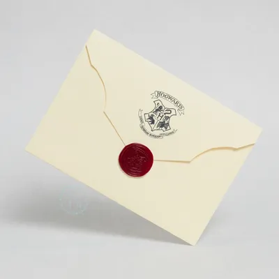 Старые письма и конверт с воском уплотнения Стоковое Фото - изображение  насчитывающей карточка, экземпляр: 81134432