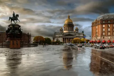 Осенняя пора в городе Санкт-Петербург - обои на телефон