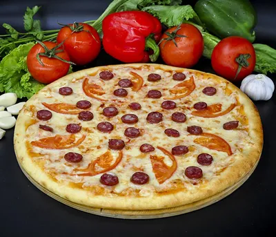 Пицца Классика 35 см - купить с доставкой на дом в СберМаркет