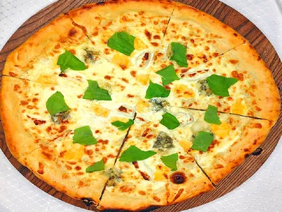 Пицца 4 сыра, охлажденная с бесплатной доставкой на дом из «ВкусВилл» |  Москва и вся Россия