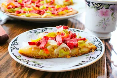 Блог - Рецепт: Пицца без мяса, яиц и даже сыра!