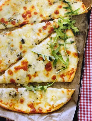 Итальянская пицца \"Четыре сыра\" - пошаговый рецепт с фото на Повар.ру