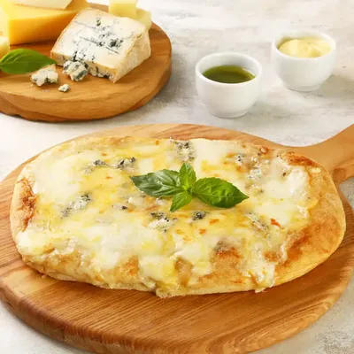 Пицца Четыре сыра заказать в Томске — доставка от Sushi-Jet