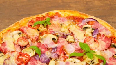 Тесто для пиццы дрожжевое, а также рецепты пиццы из Неаполя, Нью-Йорка и  Сицилии — читать на Gastronom.ru