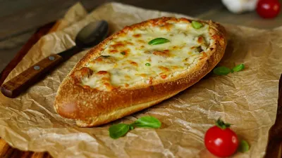 Ленивая пицца из батона | Вкусные рецепты домашней выпечки | Дзен