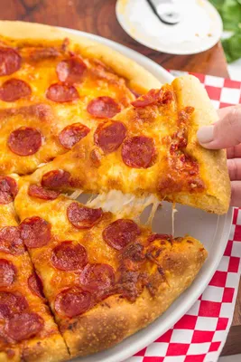Homemade Pepperoni Pizza Recipe
