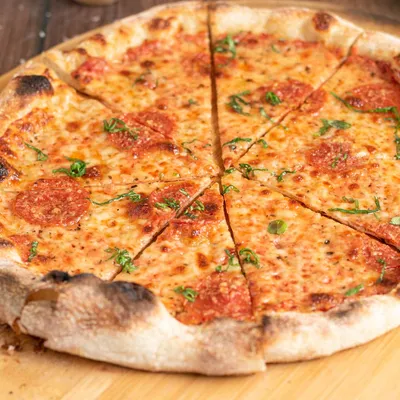 Beef Pepperoni Pizza | Sysco Foodie