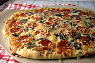 Пицца Пепперони в домашних условиях классическая рецепт фото пошагово и  видео - 1000.menu