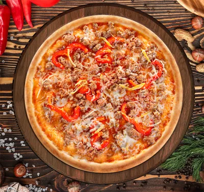Пицца с говяжьим фаршем, сыром и томатами рецепт фото пошагово и видео -  1000.menu