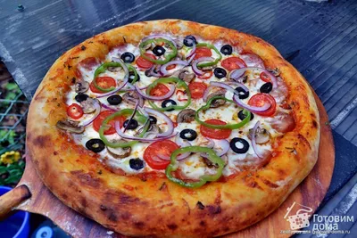 Пицца с колбасой и шампиньонами - 11 пошаговых фото в рецепте