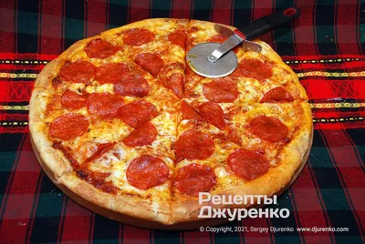 Пицца с домашней колбасой, на невесомом пузырчатом тесте - пошаговый рецепт  с фото на Готовим дома