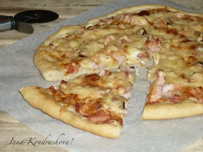 Пицца с колбасой, помидорами и сыром рецепт с фото | Простые рецепты с фото