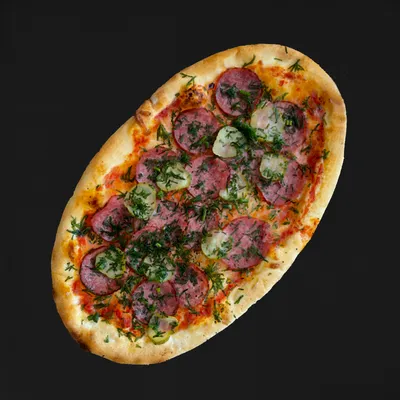 Пицца из кабачка с колбасой: рецепт - Лайфхакер