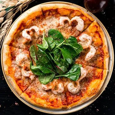 Пицца с морепродуктами и кабачком: рецепт - Лайфхакер