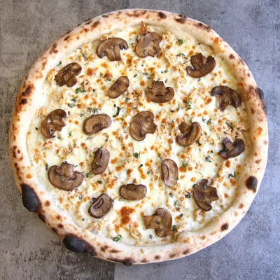Пицца с грибами и курицей - Пиццерия Fullfox - Оригинальная неаполитанская  пицца