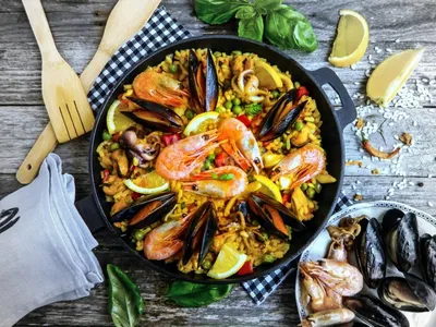Вкусный Рецепт: Пицца с колбасой и сыром