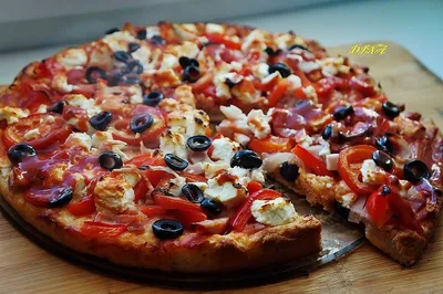 Вкусный Рецепт: Пицца с колбасой и сыром