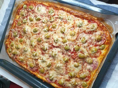 Пицца домашняя с плавленым сыром и зеленью - рецепт автора Маргарита✈