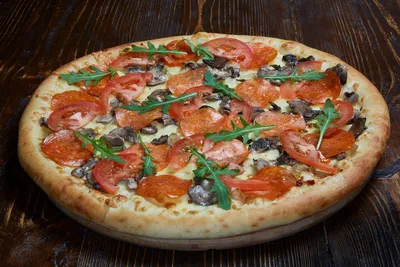 Пицца Три салями с бесплатной доставкой на дом из «ВкусВилл» | Кострома