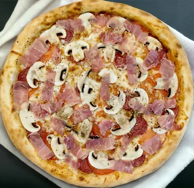 Вкусный Рецепт: Пицца с курицей, тыквой и вялеными томатами