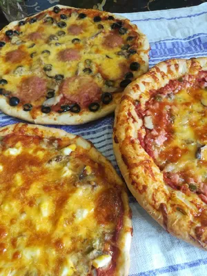 Пицца с копченой грудинкой в аэрогриле: рецепт с фото