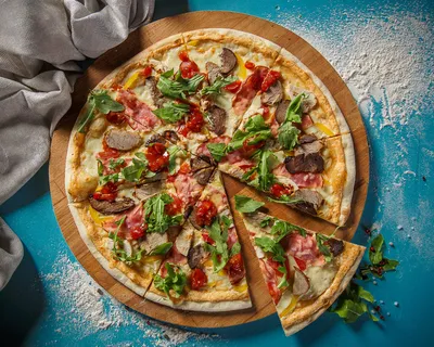 КАК СДЕЛАТЬ ПИЦЦУ В МИКРОВОЛНОВКЕ — 5 секретов самых вкусных рецептов