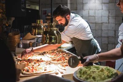 Mamma Italia - Pizza deliziosa!🤩 Настроение - Италия, но - в Одессе, у  Маммы. Неаполитанская пицца с видом на Оперный театр, такого нет даже в  Италии! 👌☺️ | Facebook