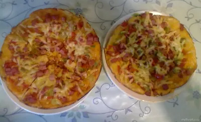 Быстро-пицца в мультиварке (бездрожжевое тесто) по рецепту из интернета (не  ожидала, что так вкусно 😋) | 🐾Деревенская🐓 | Дзен