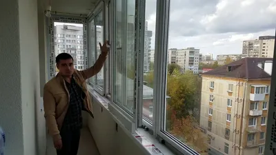 Балконные двери с окном (балконные блоки) в Москве, купить дверь ПВХ на  балкон и лоджию, цена с установкой