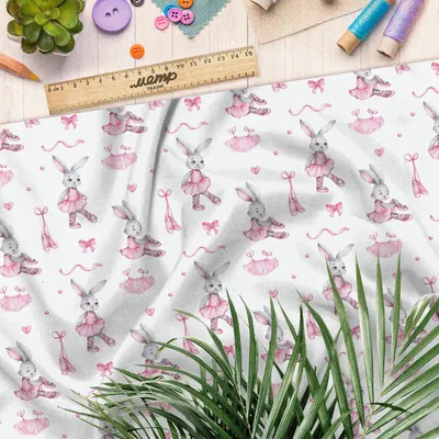 Вечерние новинки в @dibrands 💫 Листай🔜 ✨ Стильное платье из ткани барби,  подчеркивающее фигуру, вырез лодочка по декольте, отрезное по… | Instagram