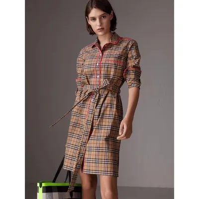 Женское Платье BURBERRY купить за 63 700 ₽ в интернет-магазине Excelsior,  арт: 8048726, цвет: Коричневый